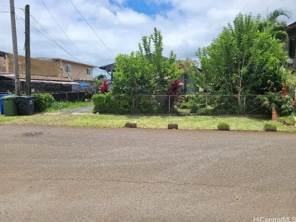 1026 Ihiihi Ave, Wahiawa, HI 96786
