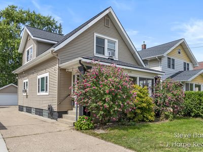 1529 Pine Ave NW, Grand Rapids, MI, 49504