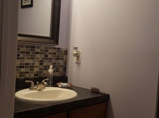 106 Oakwood Rd, Niantic, CT 06357