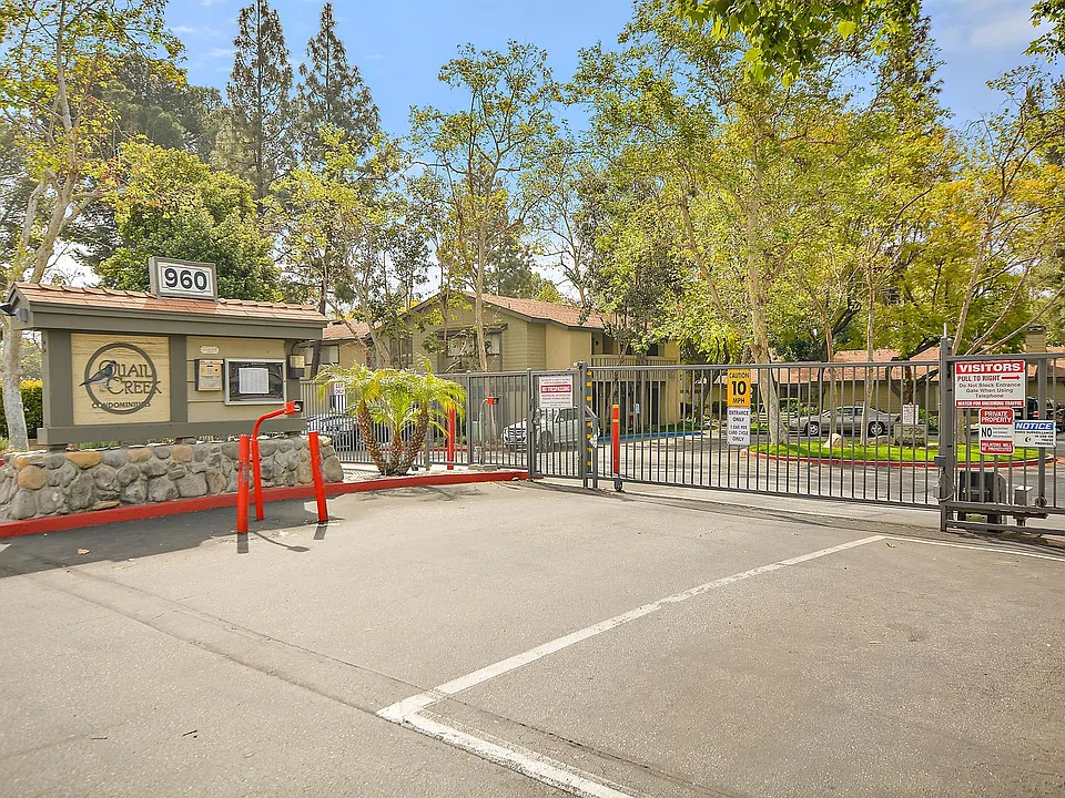 960 E Bonita Ave #12