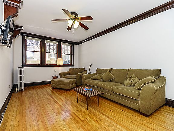 3rd image of 7637 Jackson Blvd APT Gs