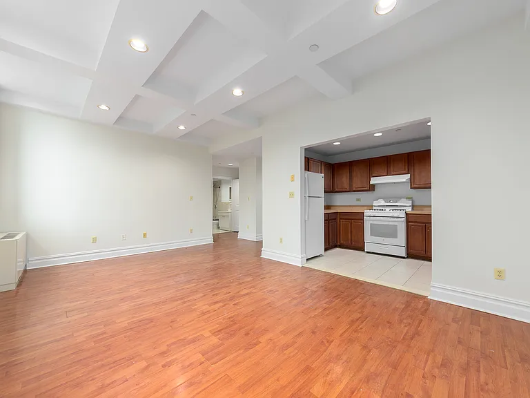 45-02 Ditmars Blvd #137 — Photo 8