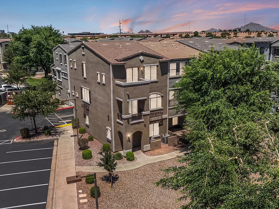 2401 E Rio Salado Pkwy #1068