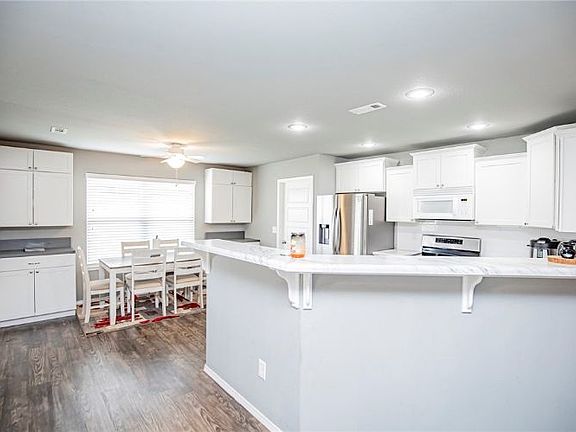 5th image of 1178 S Gentle Valley Dr