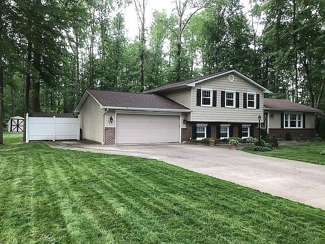 1st image of 25 Marwyck Dr