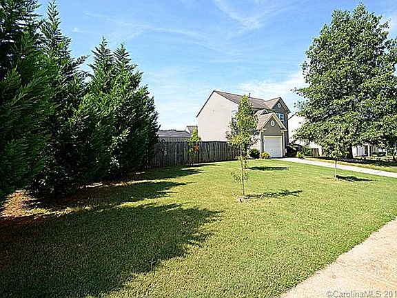 2nd image of 2732 Mulberry Pond Dr