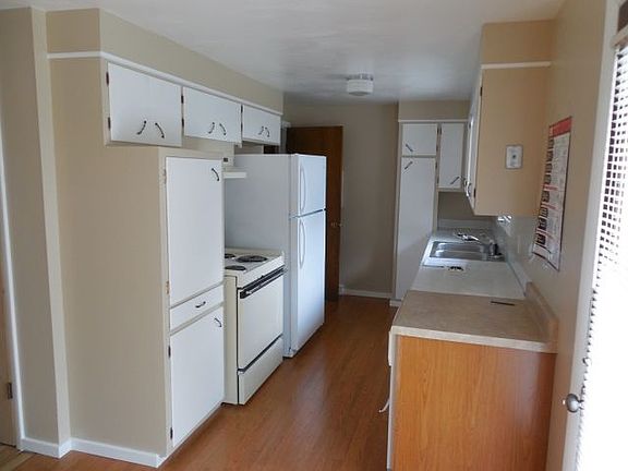 5th image of 1326 Saint Johns Ave