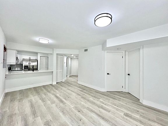 4th image of 15579 Miami Lakeway N APT 102