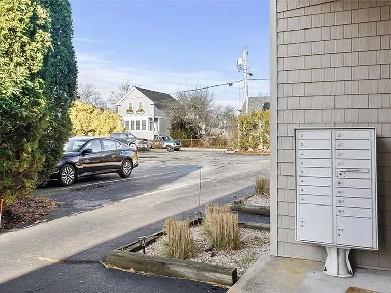 26 W Narragansett Ave #3 — Photo 14