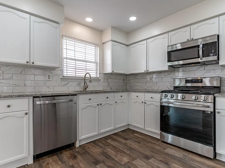 5601 Ashburn Ter — Photo 16