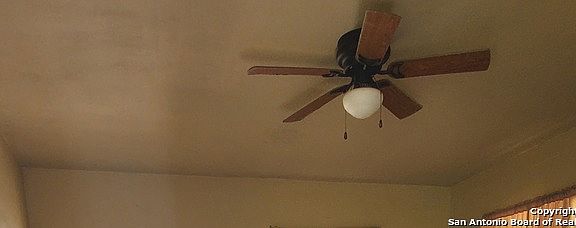 3rd image of 312 Elm Dr