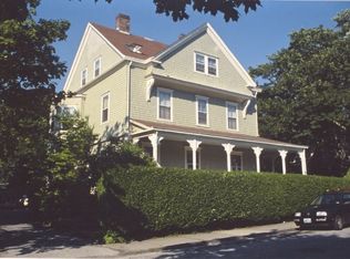 20 Everett St #1, Newport, RI 02840