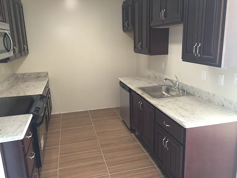 2319-2323 Shattuck Ave #303 — Photo 4