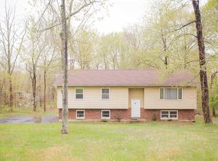 87 Brandy Ln, Wappingers Falls, NY 12590