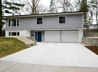 102 S Kenosha Dr, Madison, WI 53705