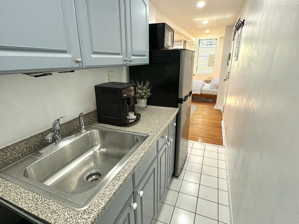 413 E 9th St APT G2