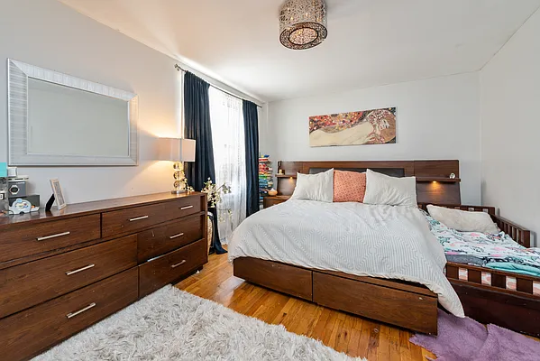 Sold by Keller Williams Realty NYC Group | media 22