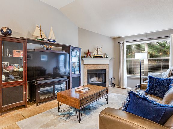 2nd image of 15606 Robin View