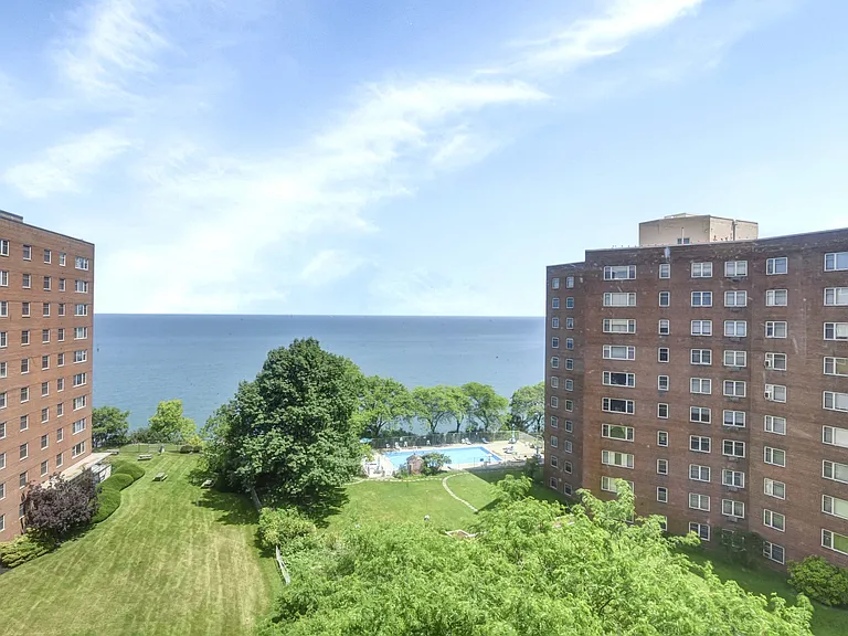 11850 Edgewater Dr #820 — Photo 22