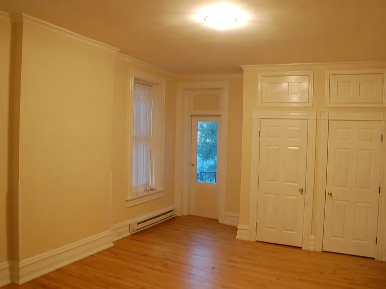 618 N 3rd St #2R — Photo 9