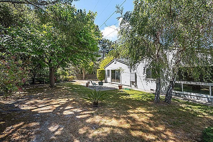 2nd image of 1215 Helen Dr