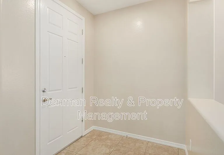 1154 W Stephanie Ln — Photo 6