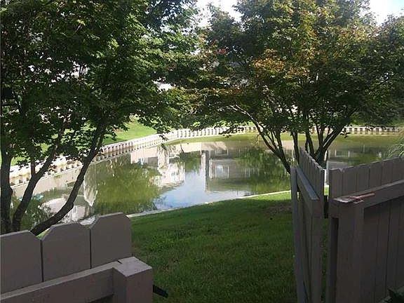 3rd image of 536 Furman Ct