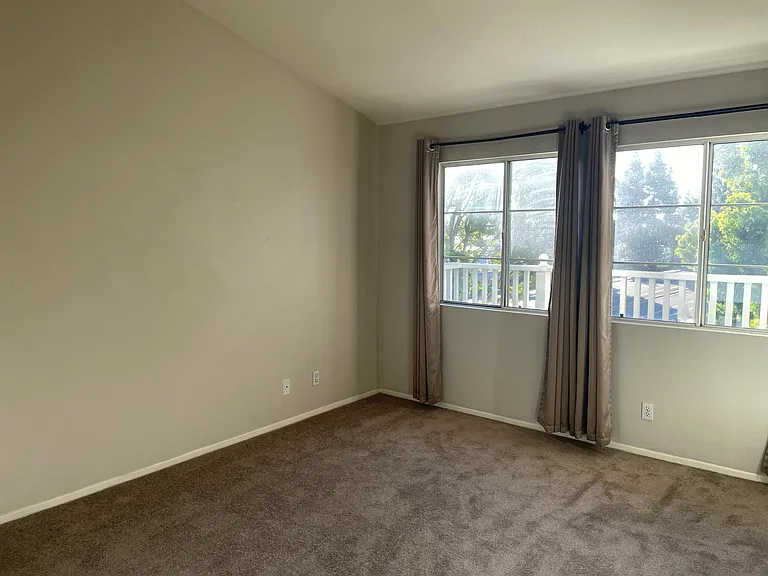 4978 Berlioz St — Photo 11