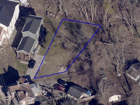 5th image of 5706 Roe St