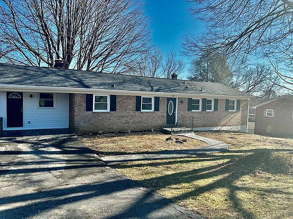 2nd image of 438 Bush Dr