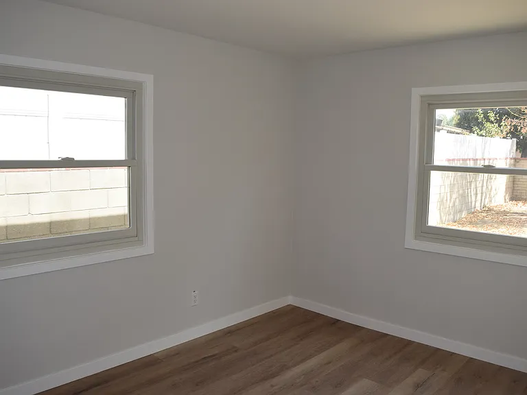 8848 Katherine Ave — Photo 8