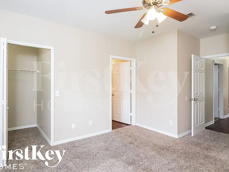 4220 S Cranberry Blvd — Photo 6