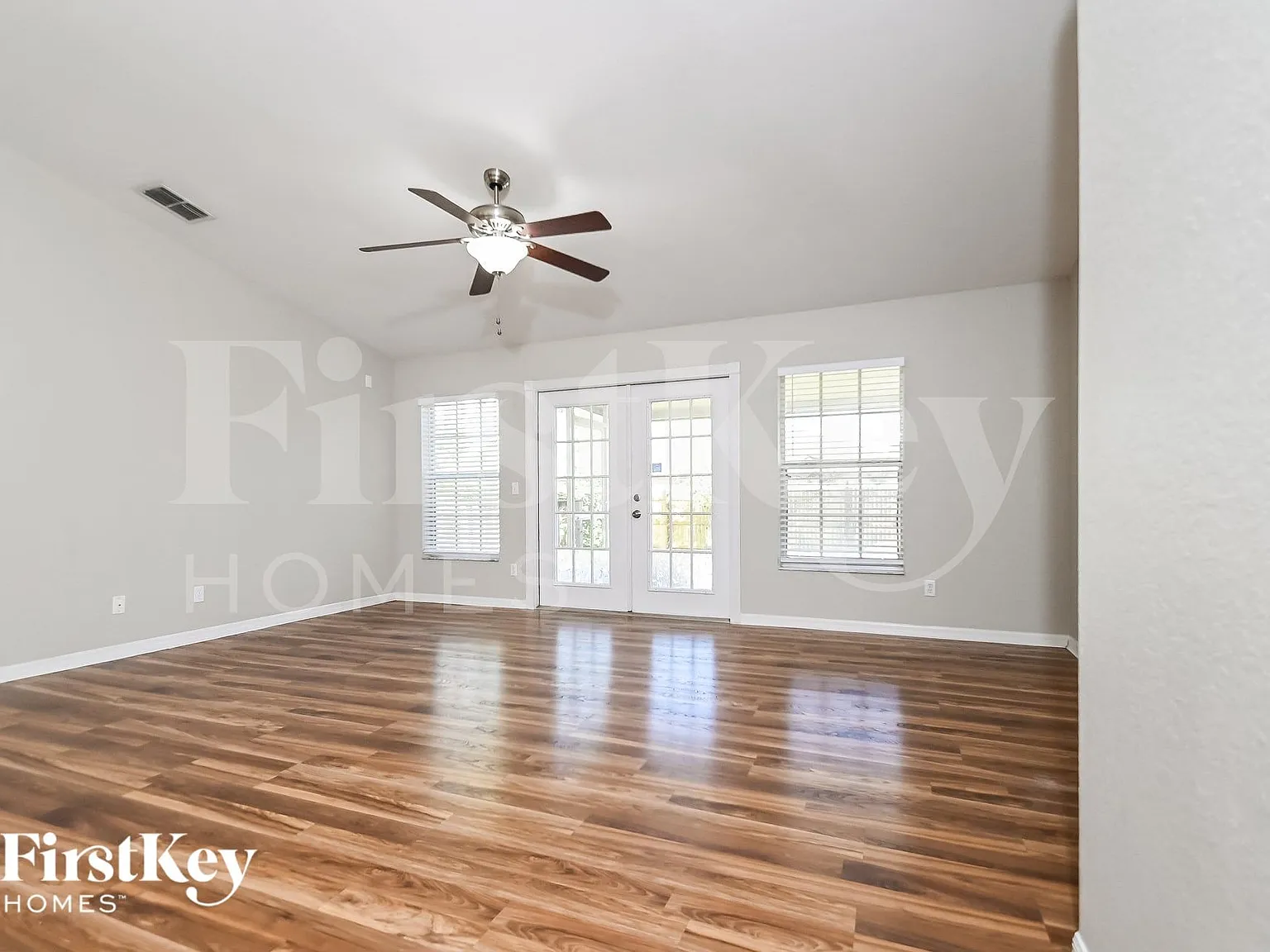 3 bed, 2.0 bath, 1761 sqft, $2,710 — Photo 3