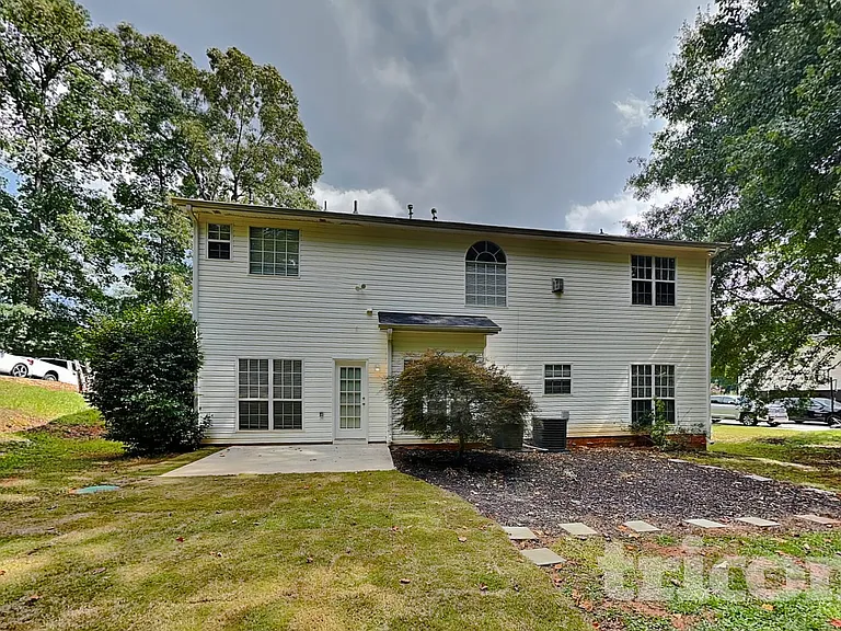 1219 Falls Creek Ct — Photo 20