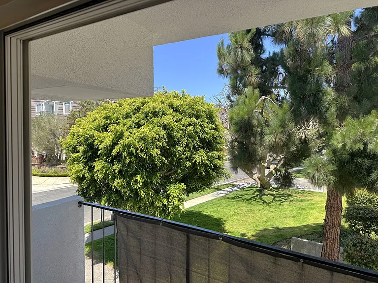 8163 Redlands St #40 — Photo 9