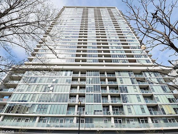 2nd image of 1720 S Michigan Ave APT 1513