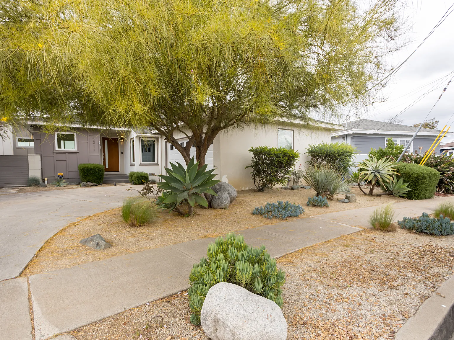 3 bed, 1953 sqft, $6,250 — Photo 3