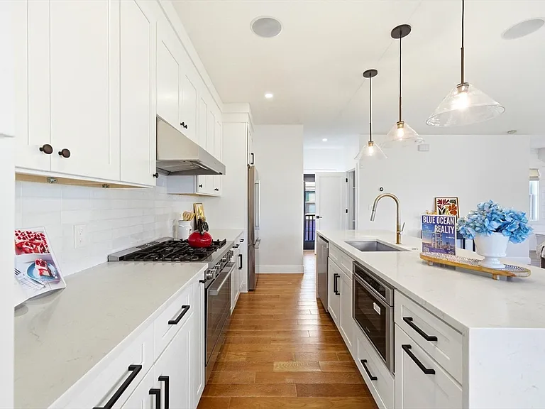 28 Cherry St #28 — Photo 10