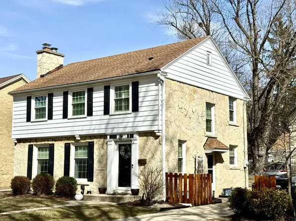 2642 North 90th STREET, Wauwatosa, WI 53226