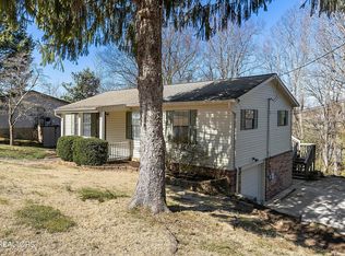 215 White Pine Ln, Rockford, TN 37853