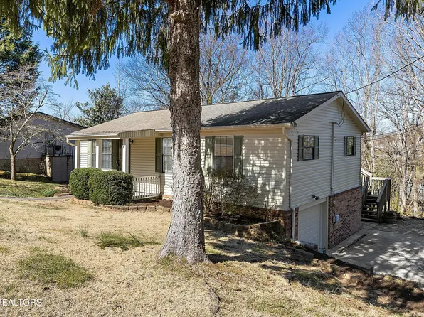 215 White Pine Ln, Rockford, TN 37853