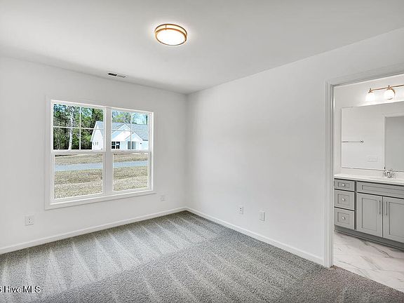 5th image of 302 Riva Ridge
