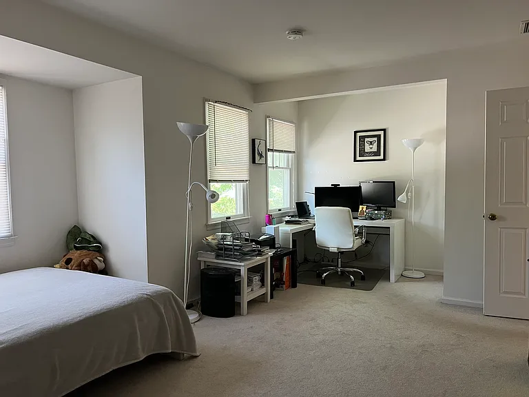 517 Half Moon Bay Dr — Photo 15