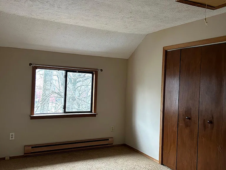 709 Edgewood Rd #1 — Photo 16