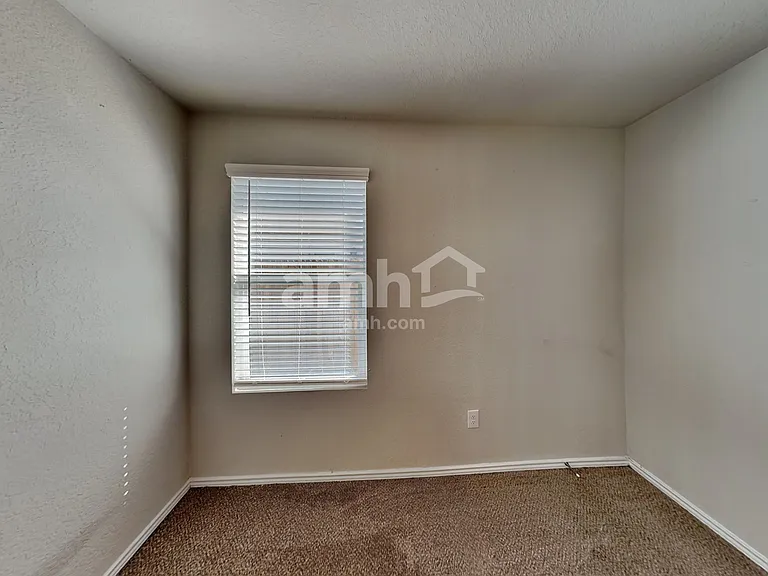 10419 Varmus Dr — Photo 17