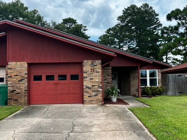 11 12th Ave, Shalimar, FL 32579