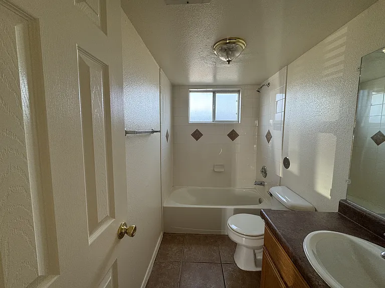 8715 Independence Dr #10 — Photo 7