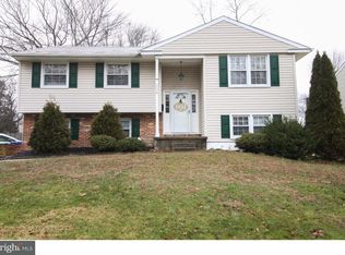 908 Deland Ave, Cherry Hill, NJ 08034