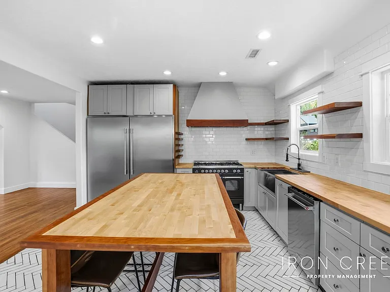 409 W Ada St — Photo 8