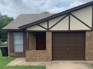 1913 Starling Ct, Cleburne, TX 76033